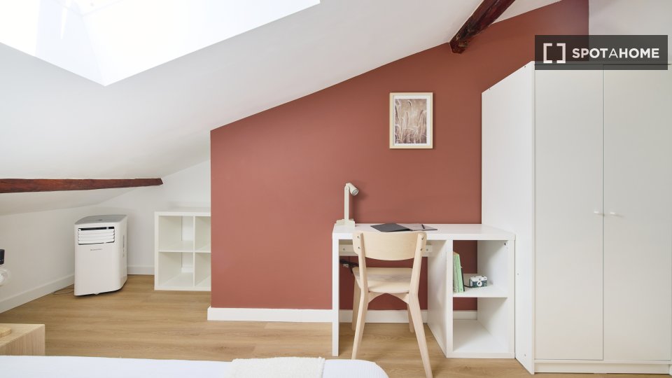 Double room Lisbon, 9 beds — photo 15