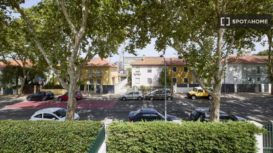 Double room Lisbon, 6 beds, 150m² — photo 7