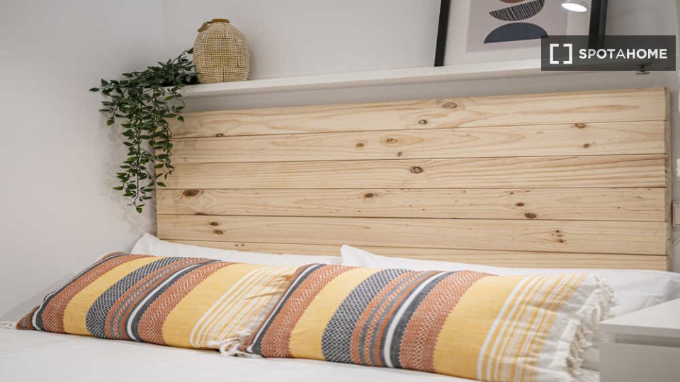 Double room Madrid, 1 bed — photo 46