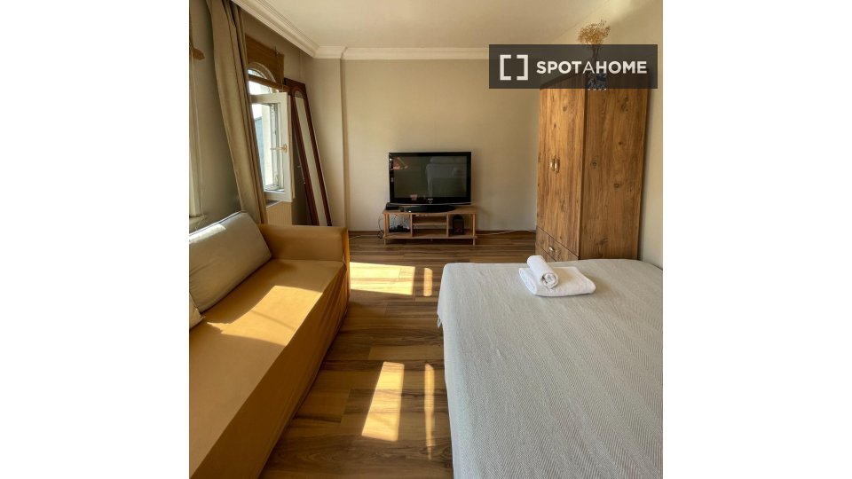 Double room Istanbul, 4 beds — photo 13
