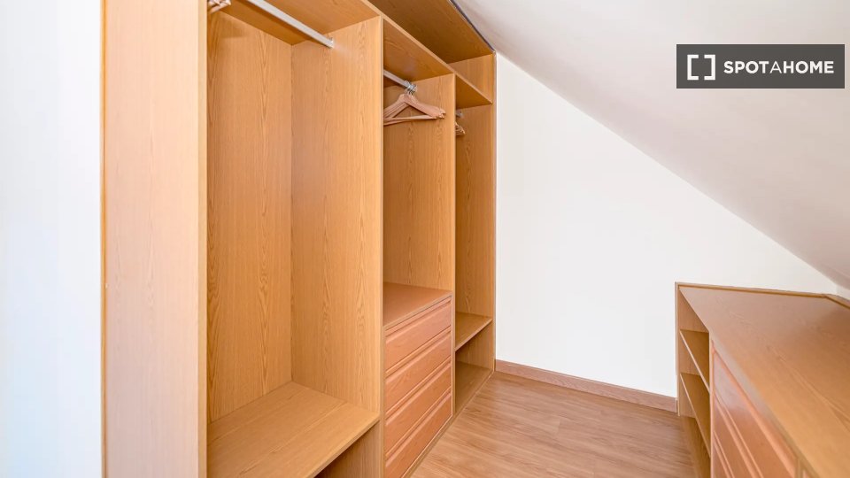 Chambre double Madrid, 8 chambres — photo 6