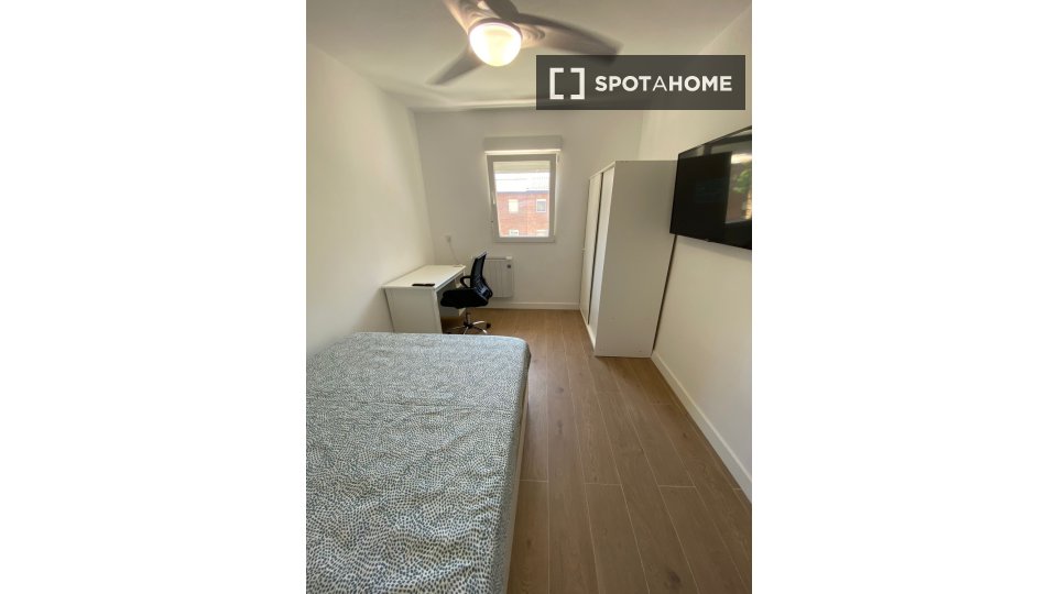 Double room Madrid, 4 beds — photo 7