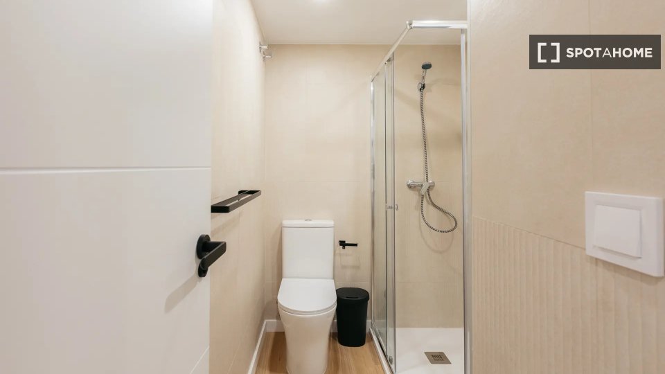 Double room Valencia, 5 beds — photo 4
