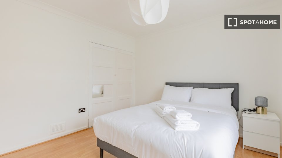 Apartment London, 4 beds — photo 55