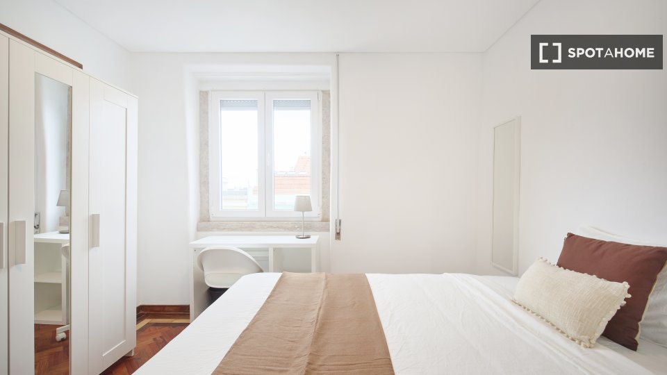 Double room Lisbon, 9 beds — photo 13