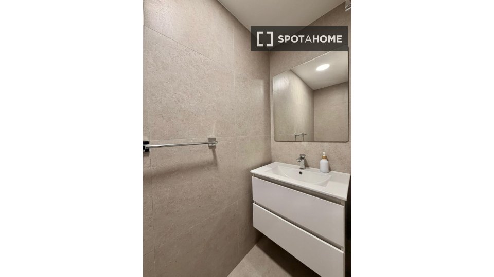 Apartment Valencia, 3 beds, 97m² — photo 9