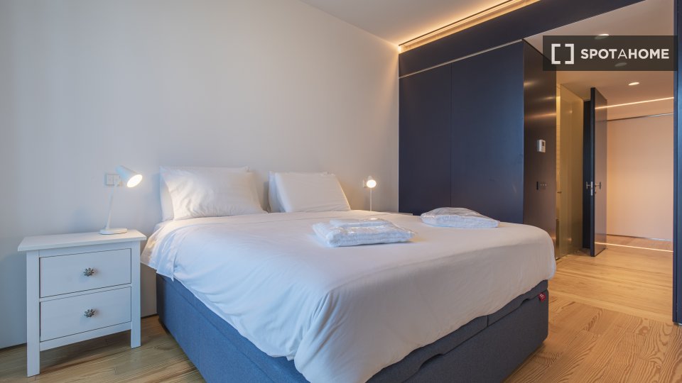 Apartment Lisbon, 2 beds — photo 16