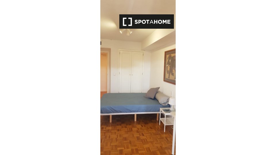 Double room Valencia, 6 beds, 140m² — photo 5