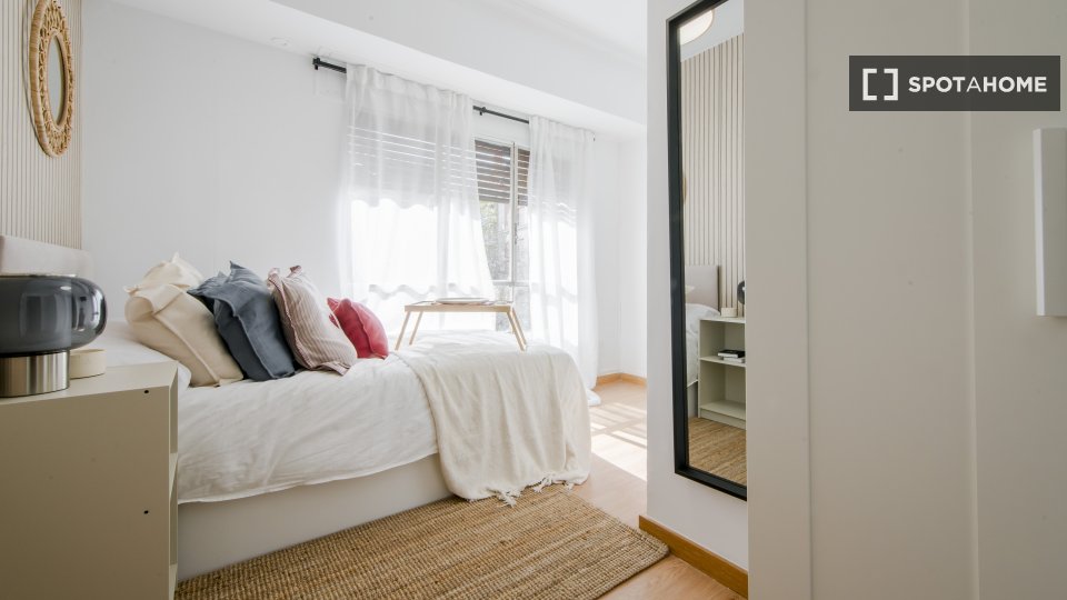 Double room Madrid, 8 beds — photo 4