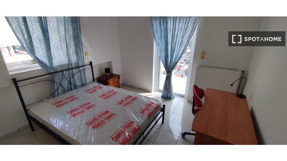 Double room Athens, 4 beds, 100m² — photo 4