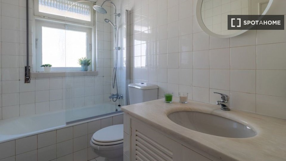 Double room Porto, 10 beds, 500m² — photo 15