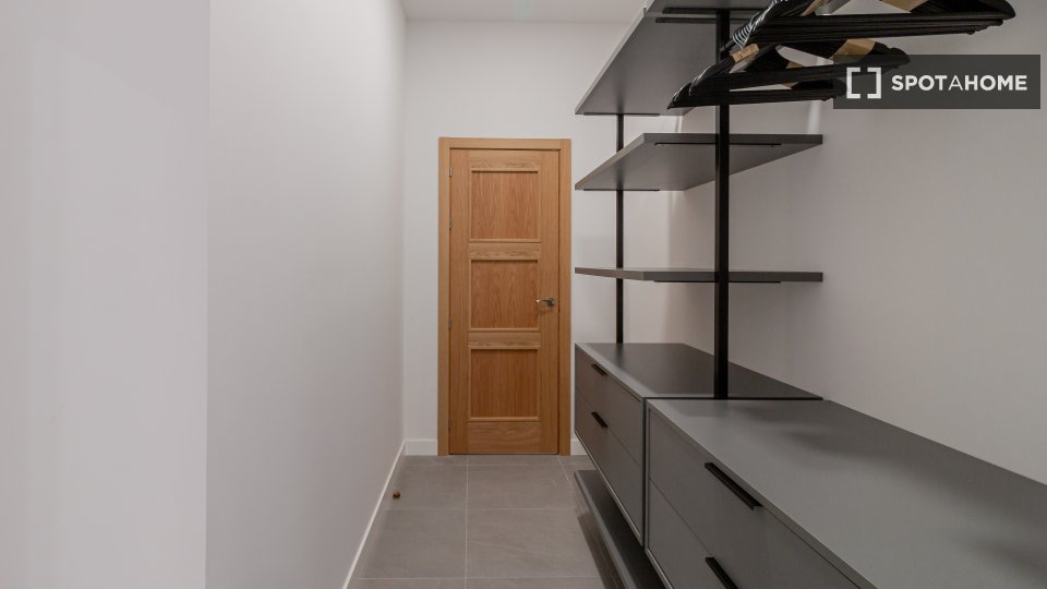 Apartment Madrid, 2 beds — photo 9