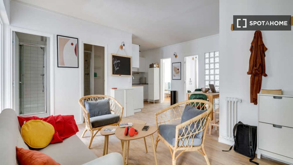 Double room Paris, 5 beds, 130m² — photo 8