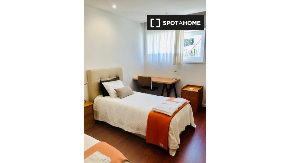 Double room Porto, 11 beds — photo 13