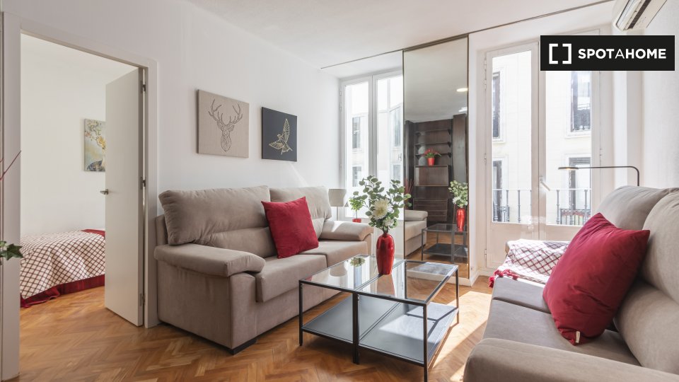 Apartment Madrid, 3 beds, 1m² — photo 1