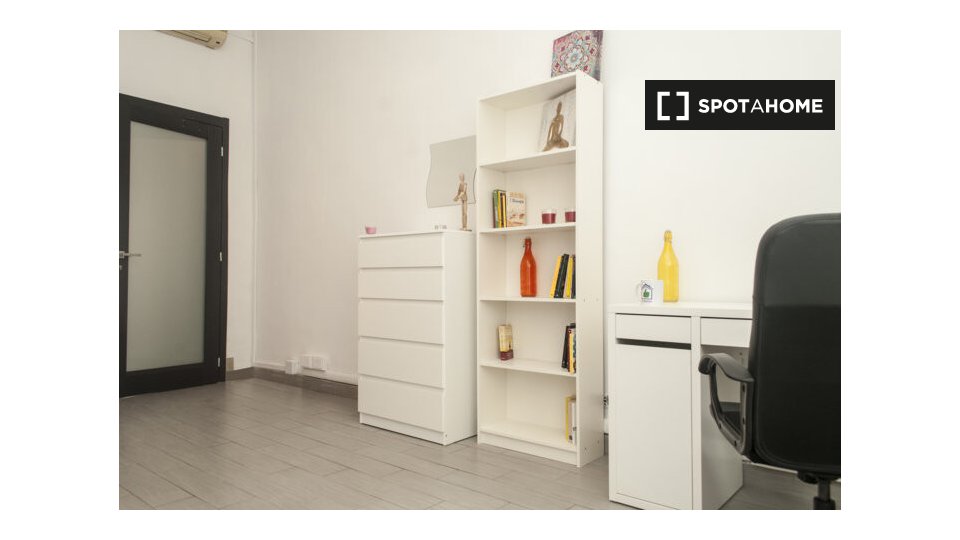Double room Turin, 7 beds, 193m² — photo 2