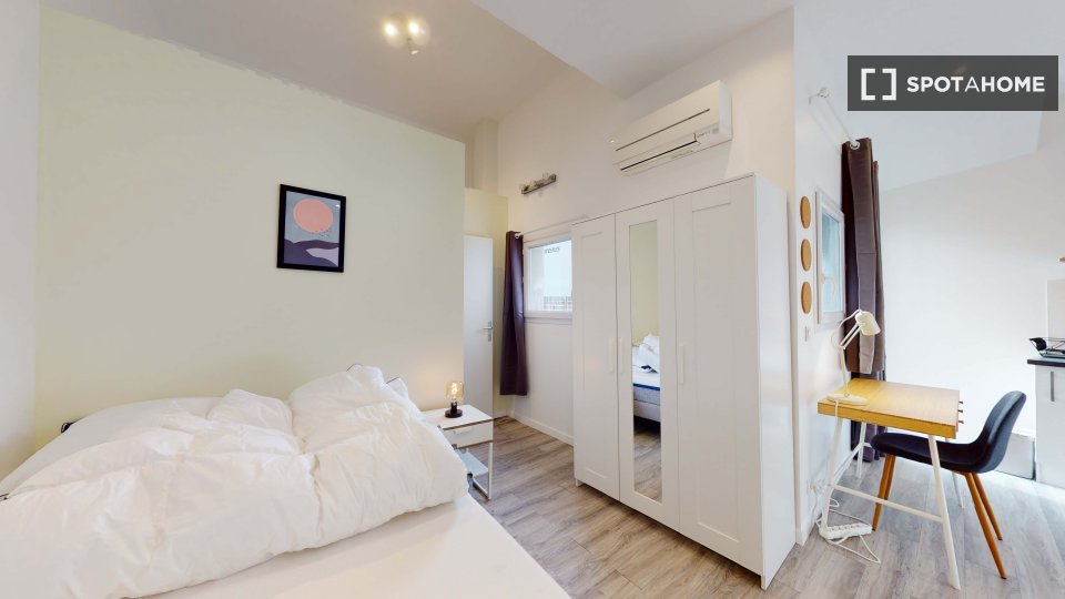 Double room Paris, 7 beds — photo 11