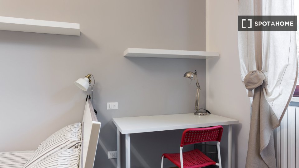 Double room Milan, 7 beds, 197m² — photo 11