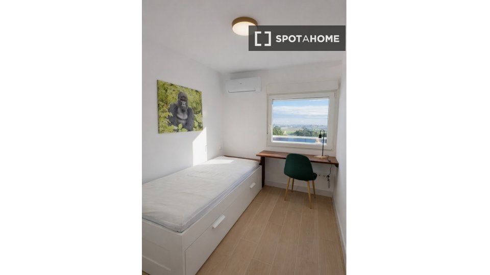 Double room Valencia, 4 beds, 80m² — photo 1