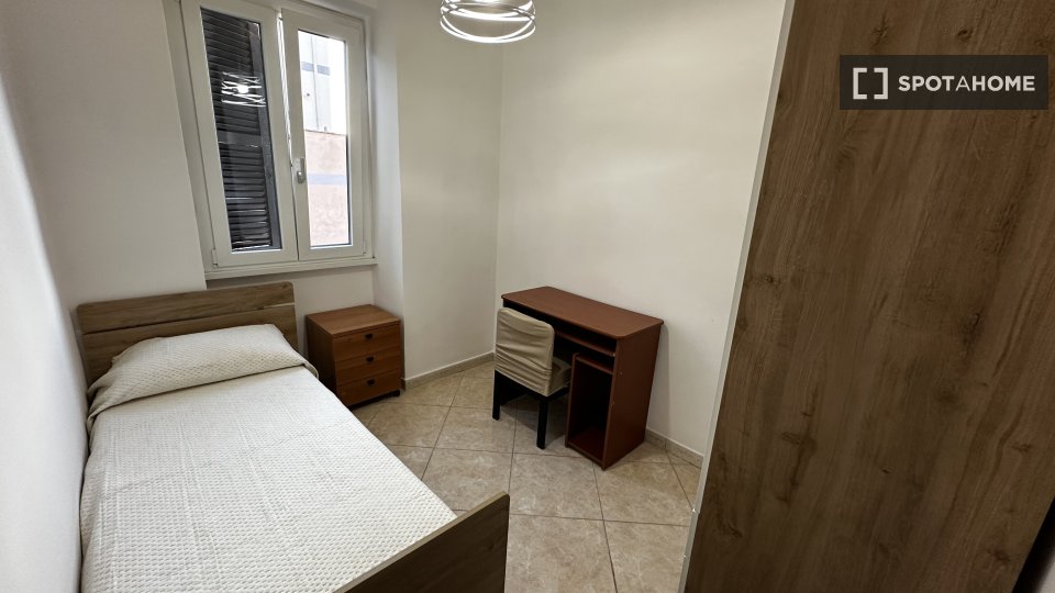 Camera doppia Roma, 2 camere, 90m² — foto 3
