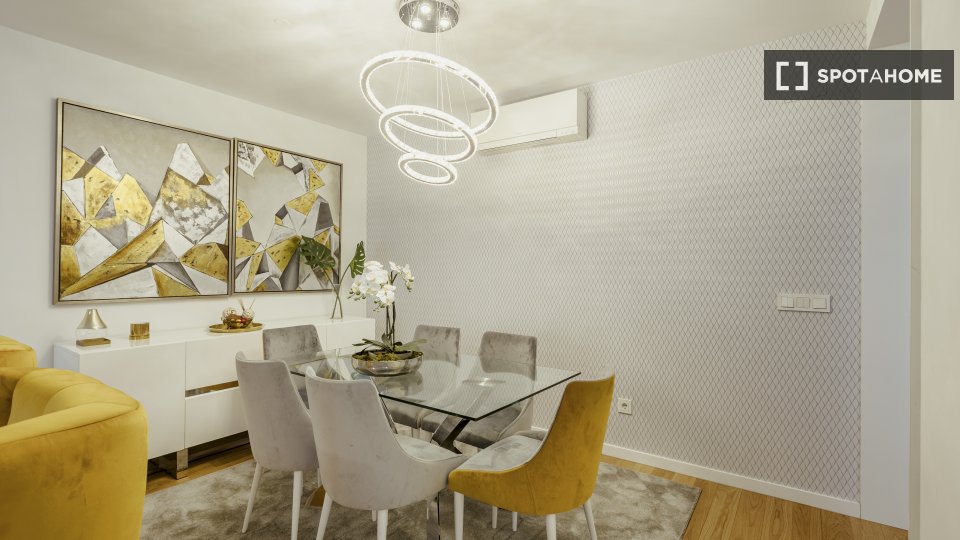 Apartment Lisbon, 3 beds, 133m² — photo 9
