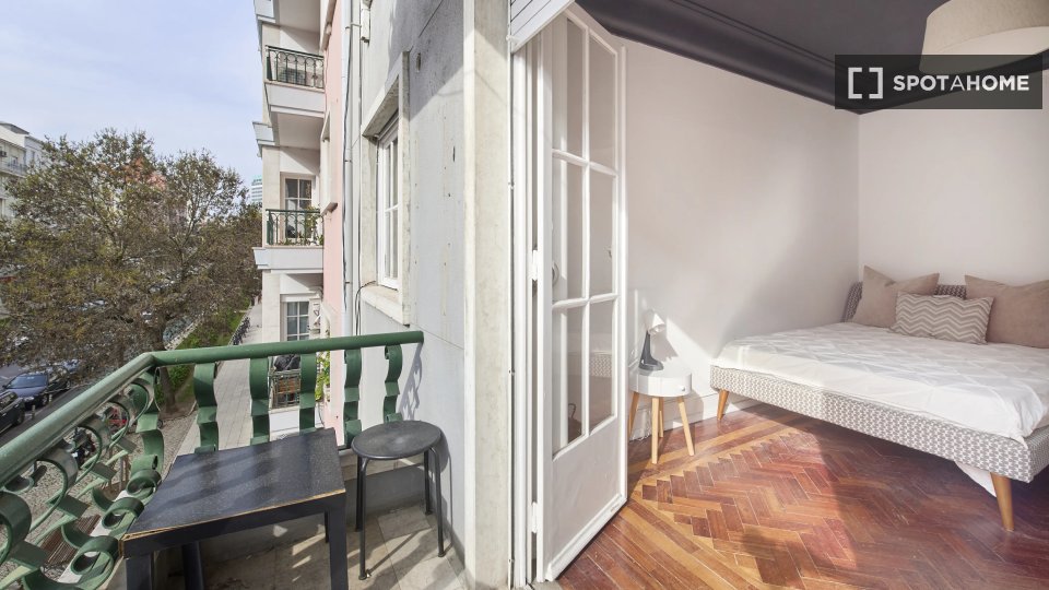 Double room Lisbon, 7 beds — photo 13