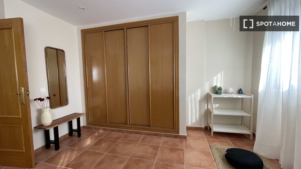 Apartment Valencia, 2 beds, 280m² — photo 8