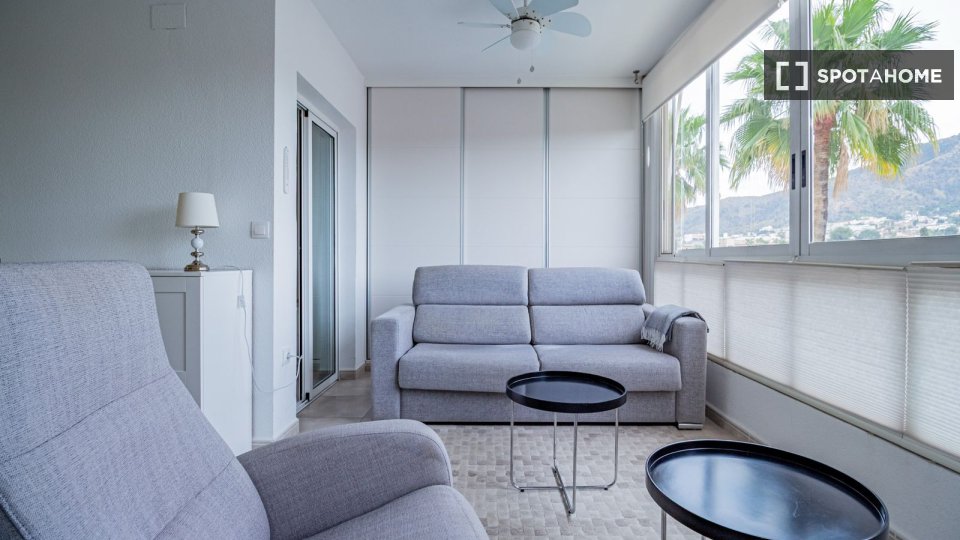 Apartment Alicante, 1 bed, 58m² — photo 6