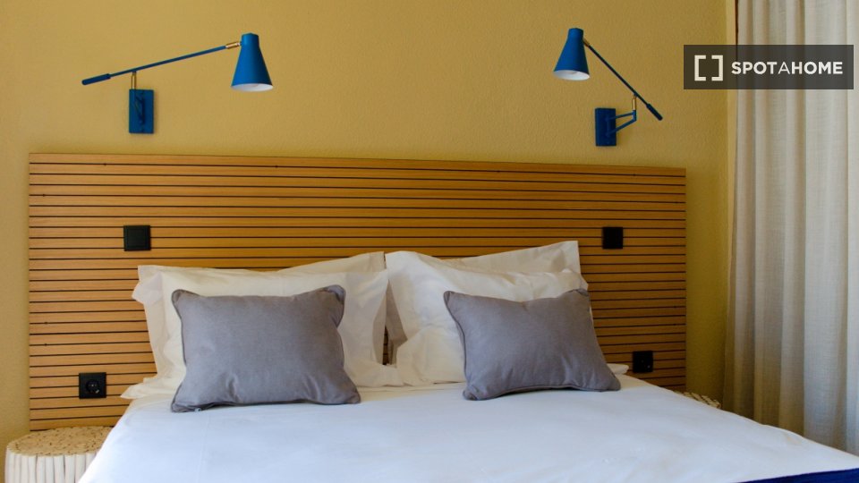 Apartment Lisbon, 10 beds — photo 18