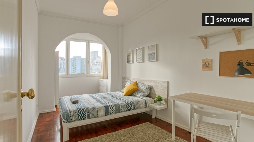 Double room Lisbon, 5 beds — photo 26
