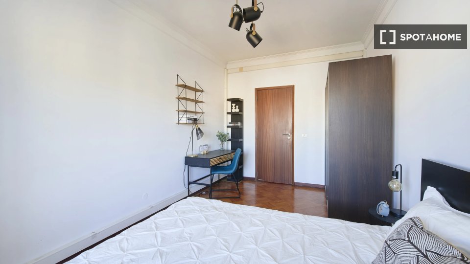 Double room Lisbon, 6 beds — photo 4