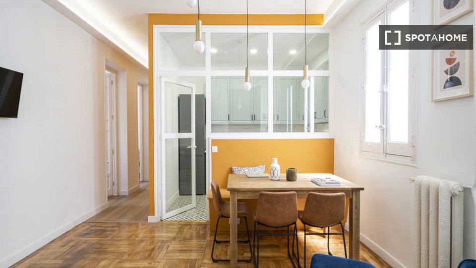 Double room Madrid, 8 beds — photo 40