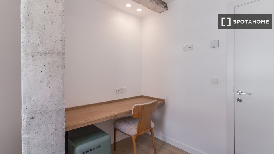 Double room Madrid, 6 beds — photo 16