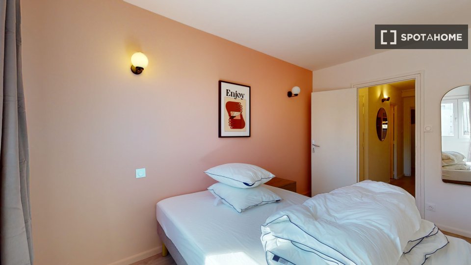 Double room Marseille, 9 beds — photo 12