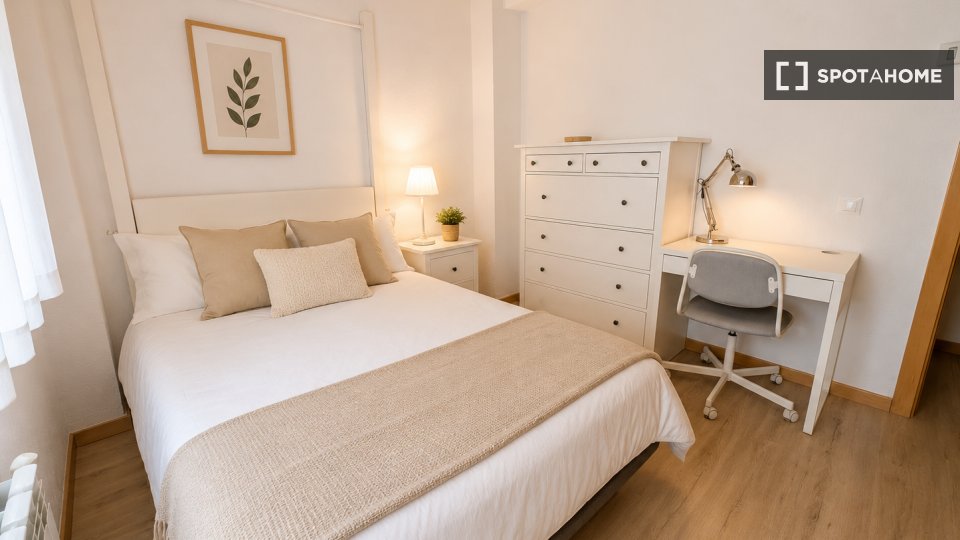 Double room Madrid, 4 beds, 90m² — photo 54