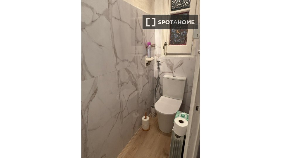 Double room Barcelona, 4 beds, 120m² — photo 23