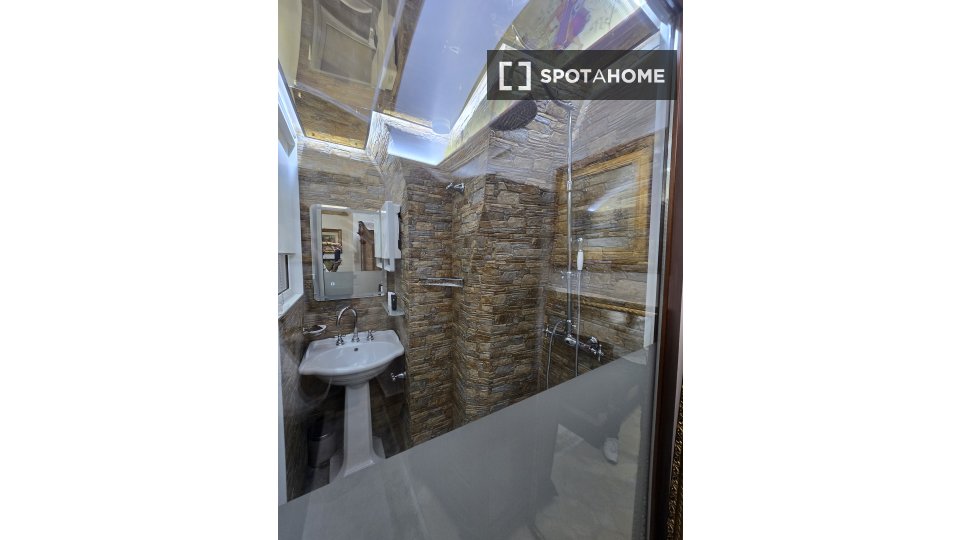Apartment Rome, 1 bed — photo 16