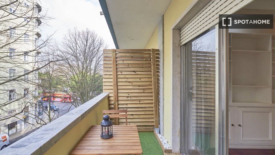 Double room Lisbon, 9 beds, 160m² — photo 24
