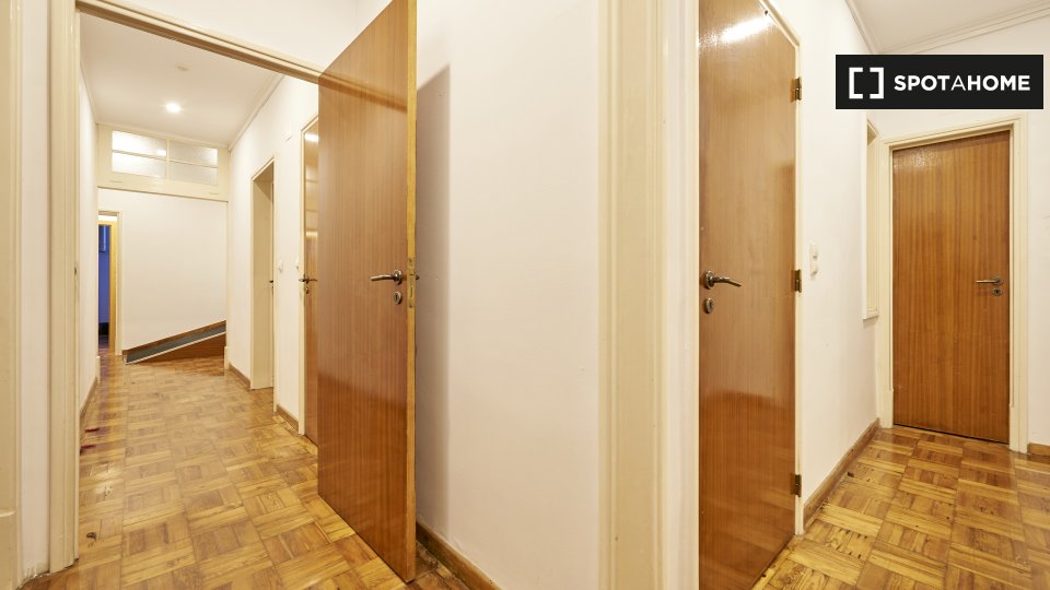 Double room Lisbon, 11 beds — photo 18