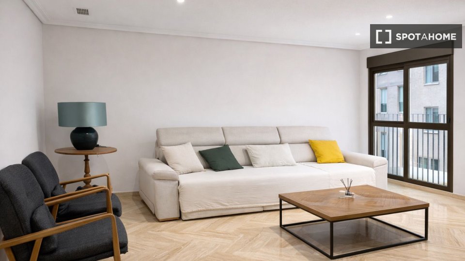 Apartment Alicante, 3 beds, 150m² — photo 6