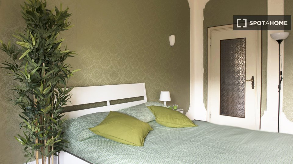 Double room Milan, 5 beds, 126m² — photo 2