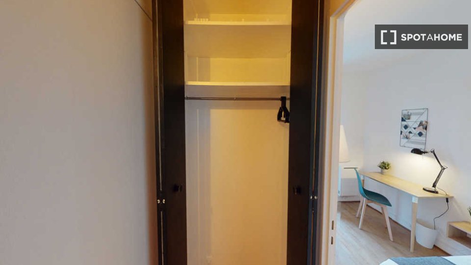 Double room Paris, 8 beds, 150m² — photo 9