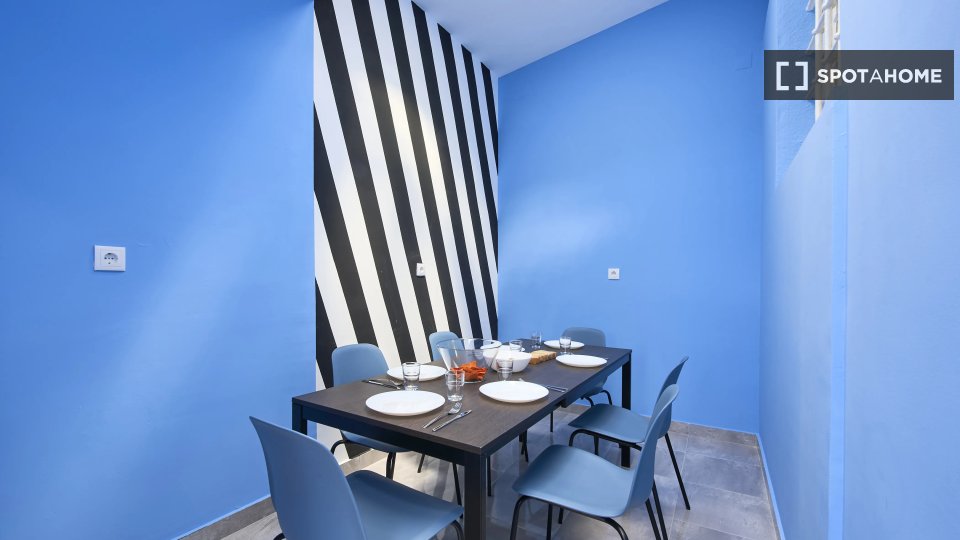 Double room Lisbon, 13 beds — photo 18