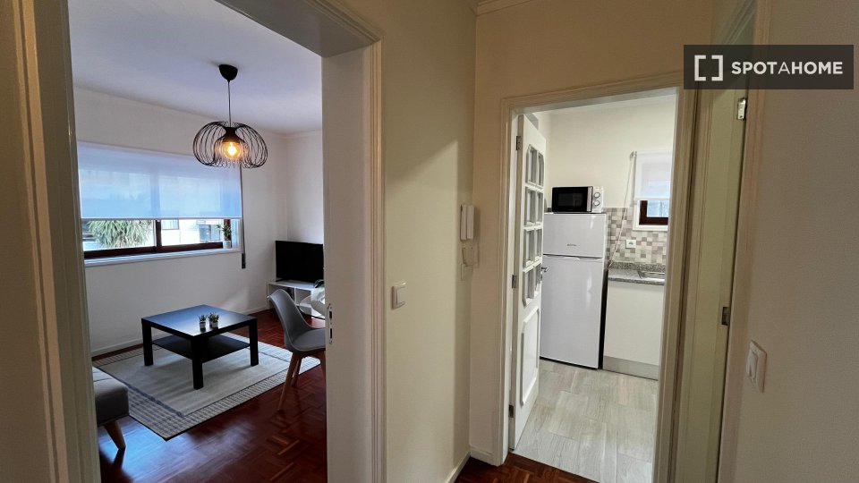 Double room Porto, 3 beds, 80m² — photo 15