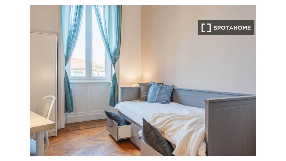 Double room Milan, 5 beds — photo 9