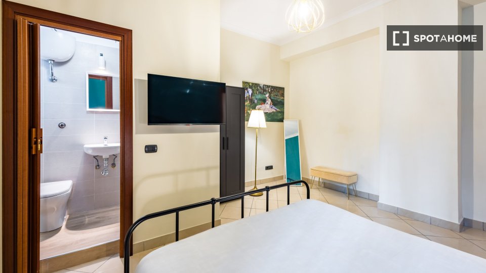 Apartment Naples, 2 beds — photo 17