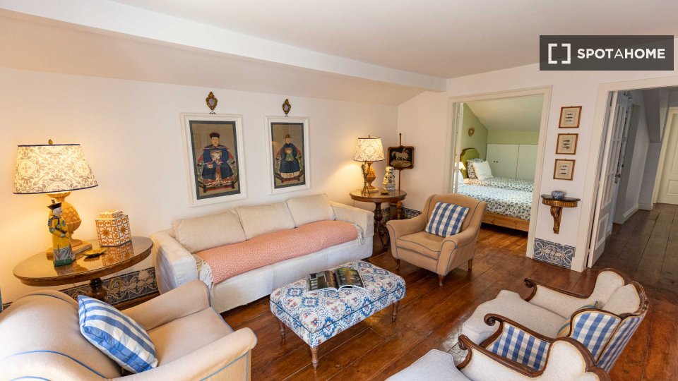 Apartment Lisbon, 2 beds, 100m² — photo 9