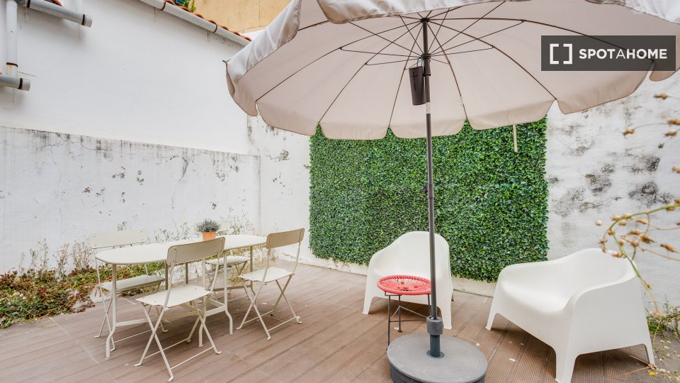 Apartment Lisbon, 2 beds — photo 50