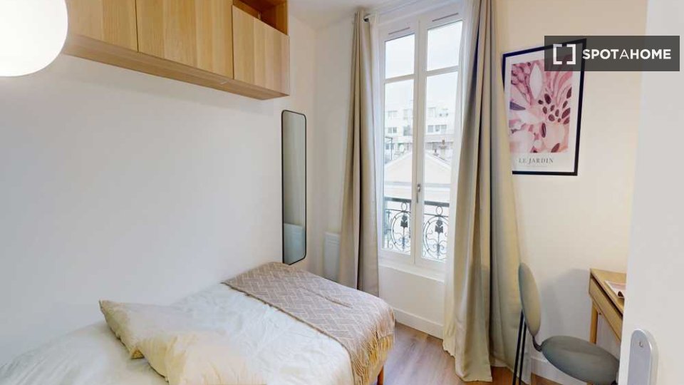 Double room Paris, 11 beds, 140m² — photo 5