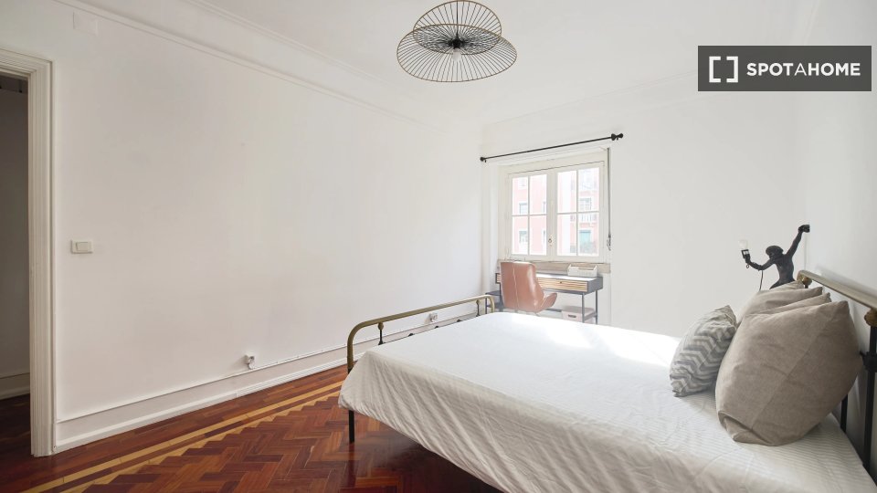 Double room Lisbon, 7 beds — photo 2